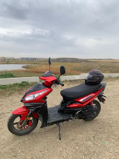 2021 JIAJAE Voyaguer $2000 (or best offer) Runs great. Makes a squeak when first accelerating but th...