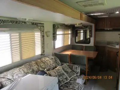Citation FKS30 Camper: Included are: 30 Amp Power, Roof A/C, Solar Panel Battery Charging, 3 Way Fri...