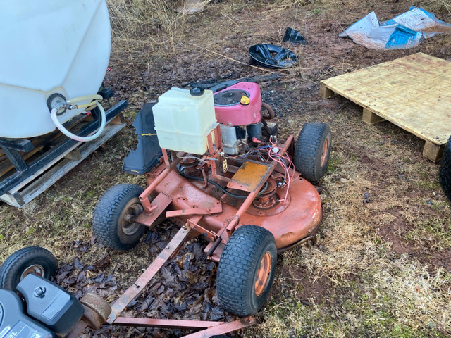 Two self powered trail mowers in Lawnmowers & Leaf Blowers in Summerside - Image 2