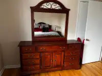 Queen size bedroom set 
