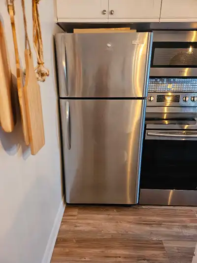 Frigo et poêle - Vente rapide -DOIT PARTIR , View more