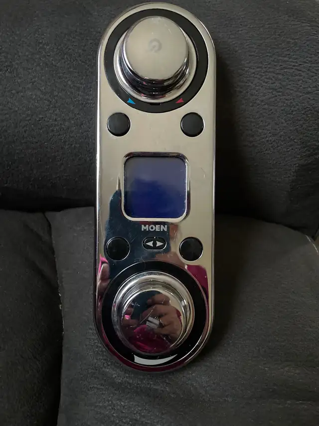 Morning vertical spa control in Plumbing, Sinks, Toilets & Showers in Moncton - Image 2