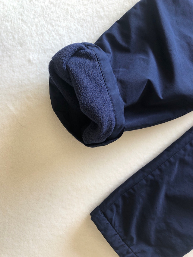 Boys Size 10/12 Fleece Lined Wind Pants - Navy Blue in Kids & Youth in Calgary - Image 4