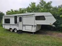 1997 fifth wheel camper for sale