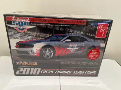 AMT 893L 2010 Chevy Camaro SS/RS Coupe Indianapolis Pace Car model kit #52