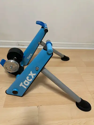 50 Tacx Blue Matic Easy Extend and Ride Fits 26”-28” and 700CC Road Bike Mountain Bike