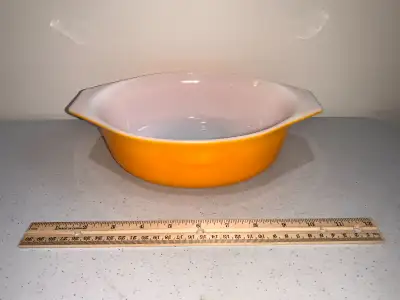 Vintage Pyrex Orange 1.5 Quart Oval Casserole Dish, p/u NW, View more