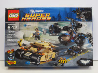 Lego DC Universe The Bat vs. Bane Tumbler Chase 76001  brand new