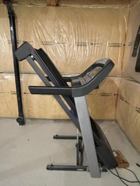 Horizon T101  Treadmill 