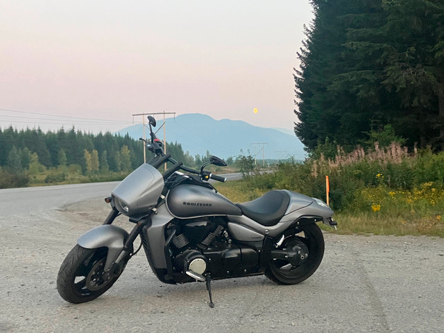 Suzuki M109 in Street, Cruisers & Choppers in Burnaby/New Westminster - Image 2