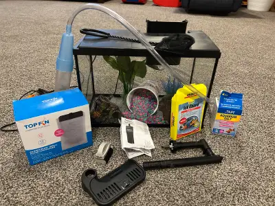 This pre-owned Top Fin aquarium starter kit includes everything you need to get your aquatic environ...
