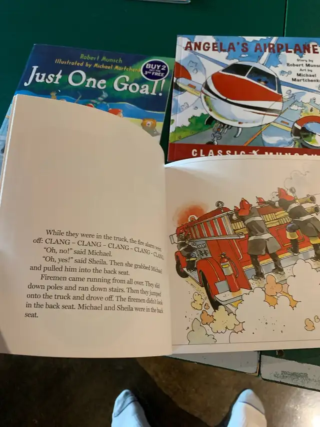 Robert Munsch books  in Children & Young Adult in London - Image 4