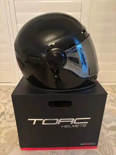 Torc T-1 Solid Full Face Helmet Size L Like new only worn handful of times. Selling because it’s too...