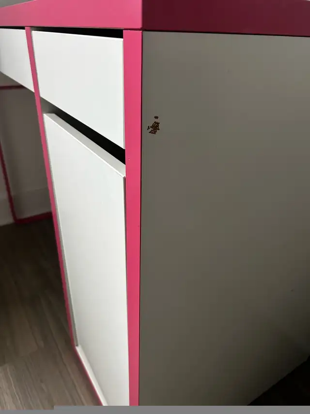 Bureau d’ordinateur in Desks in West Island - Image 3