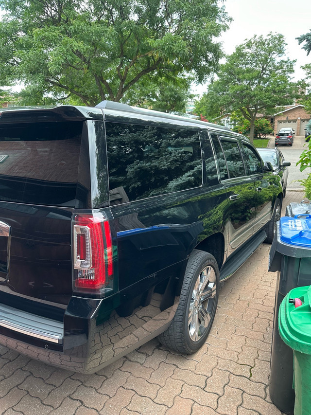 GMC Yukon Denali in Cars & Trucks in Mississauga / Peel Region - Image 2