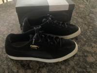 Golf Shoes - men - size 9