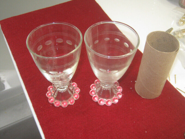 Pair of vintage glasses/goblets in Arts & Collectibles in Oshawa / Durham Region