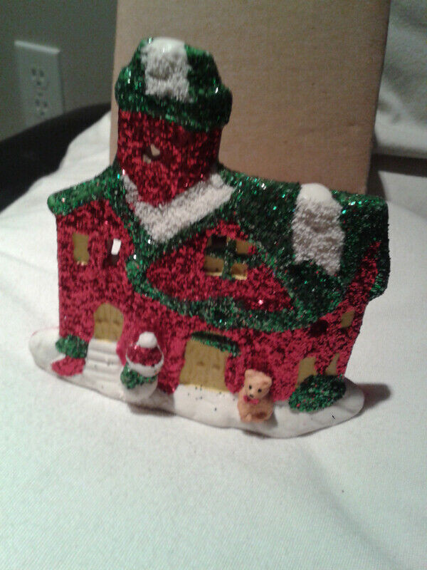 Christmas House Ceramic Candle Holder in Home Décor & Accents in Oshawa / Durham Region