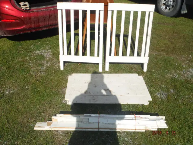 Wooden High Chair, Crib in Couches & Futons in New Glasgow - Image 3
