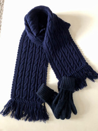 Navy cable knitted scarf with matching gloves