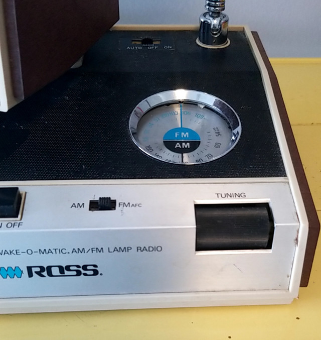 Ross Radio in Arts & Collectibles in City of Toronto