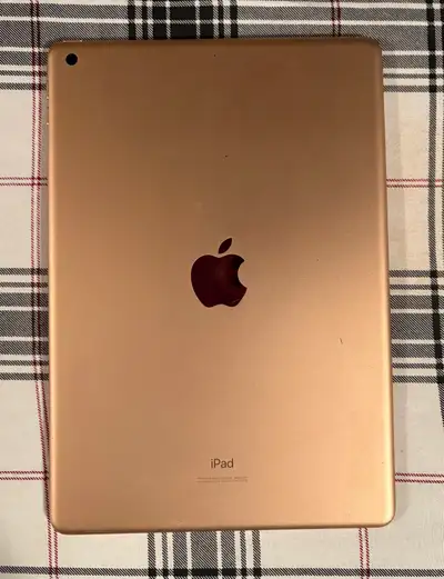 iPad 7th Generation  32 GB Gold , View more