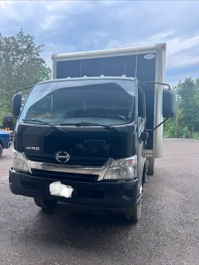 Clean...No Rust. Perfect delivery truck. G License Vehicle, 3 passenger, Auto, AC, ABS, Cruise, Powe...