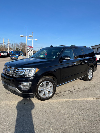 FORD EXPEDITION MAX LIMITED (8000kms)