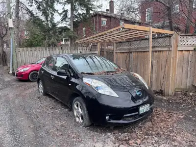 Selling a 2011 Nissan Leaf. Body and frame are solid, battery has approximately 40 km range. It has...