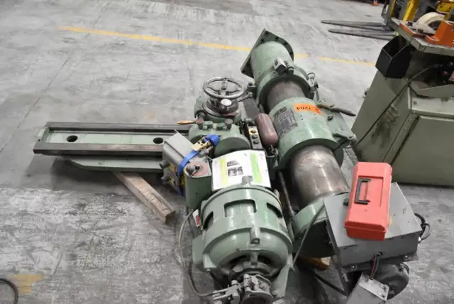 Perceuse radiale Canedy Otto radial arm drill in Other in Drummondville - Image 5