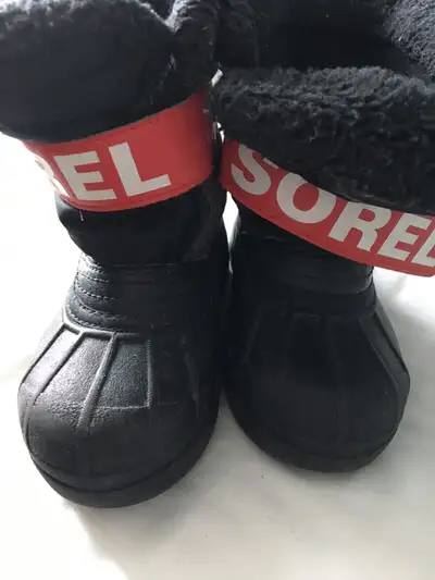Bought new; used only for one season. No holes. Excellent condition. Lots of use left. Velcro strap...