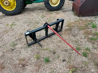 HLA heavy duty bale spear. Fits JD 640R Loader