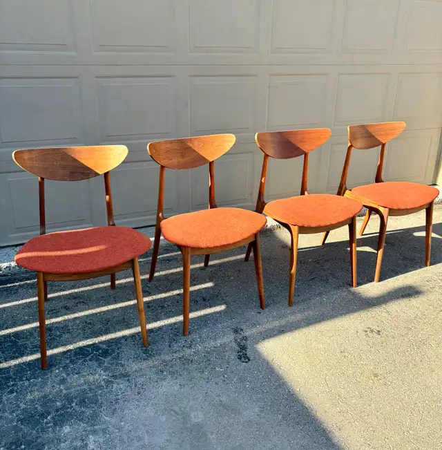 Walnut not Teak Vintage MCM Dining Chairs  in Dining Tables & Sets in Oshawa / Durham Region - Image 5