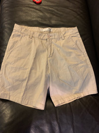 Joe Fresh beige size 6 women shorts 