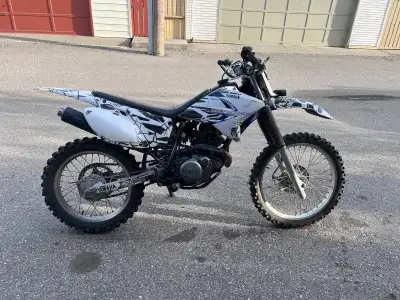 Great bike runs well . Electric start Barely ridden the past couple years so it’s time to part ways...