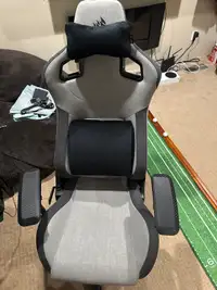 brand new corsair gaming chair 
