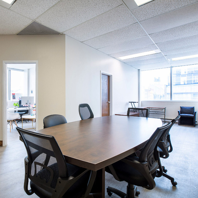Corporate Office Suite Bridgefront Tower Suite 204 in Commercial & Office Space for Rent in Belleville - Image 3