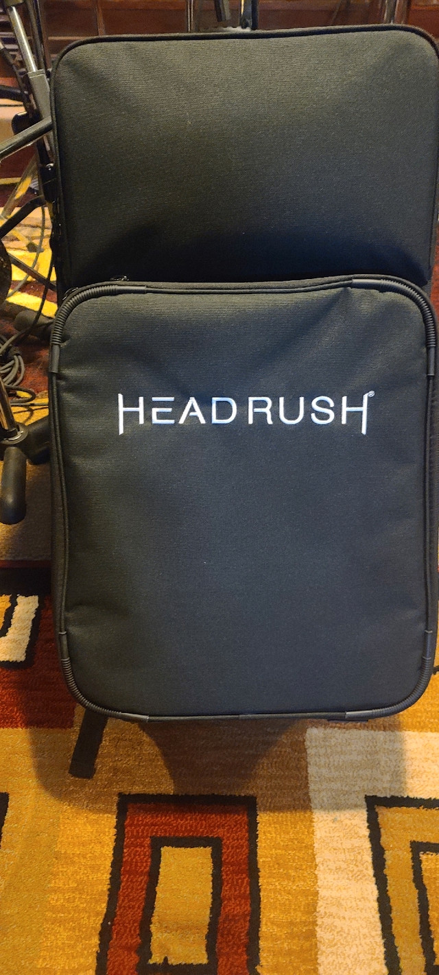 Headrush pedalboard with Headrush FRFR 108 and Headrush Backpack in Amps & Pedals in Mississauga / Peel Region - Image 2