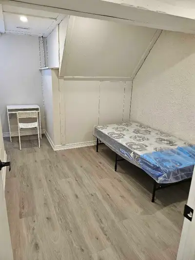 Private Room Available in a newly renovated basement with new kitchen and separate laundry. Ideal fo...