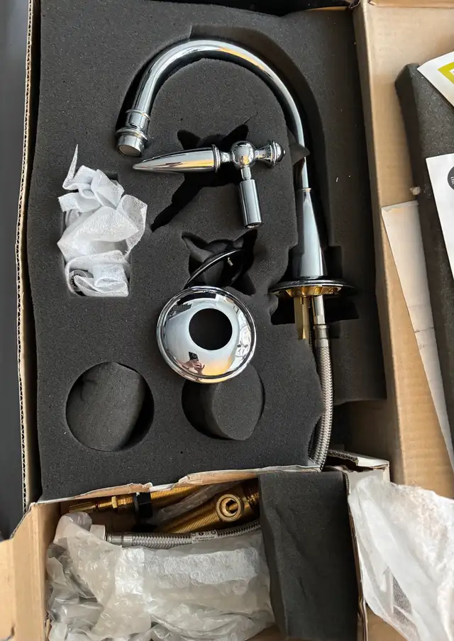 Premium bathroom faucet in Plumbing, Sinks, Toilets & Showers in Windsor Region - Image 5