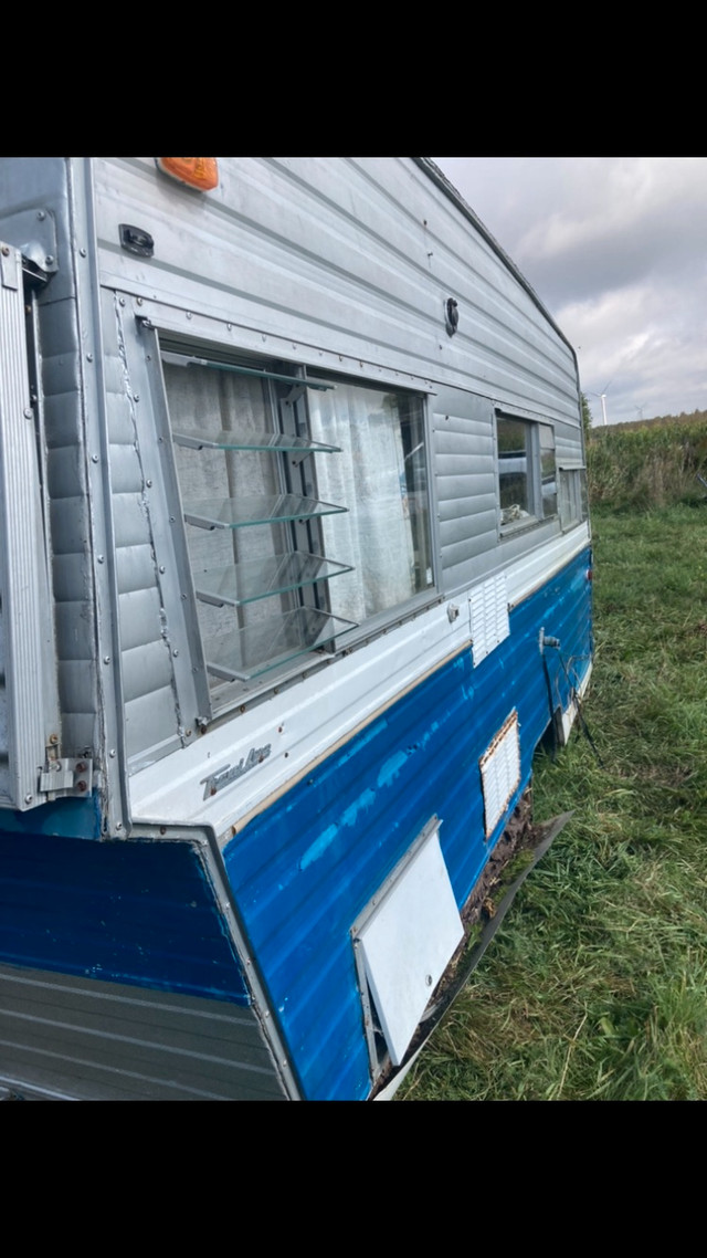 1972 travelaire lojolla 13’ retro camper trailer travel office  in Park Models in Barrie - Image 2