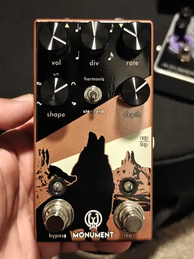 Walrus Audio Monument Tremolo V2, View more