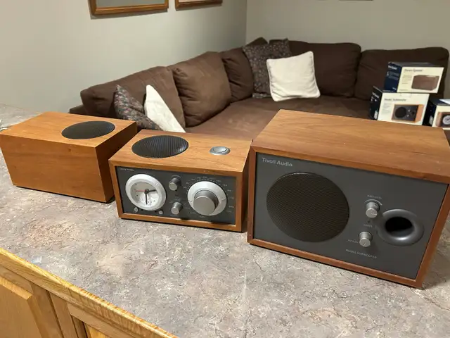 Tivoli Model 3 System in Stereo Systems & Home Theatre in Kingston - Image 3