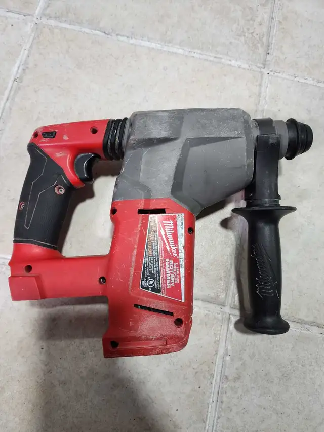Milwaukee m18 fuel 1" sds plus hammer drill in Power Tools in City of Toronto - Image 3