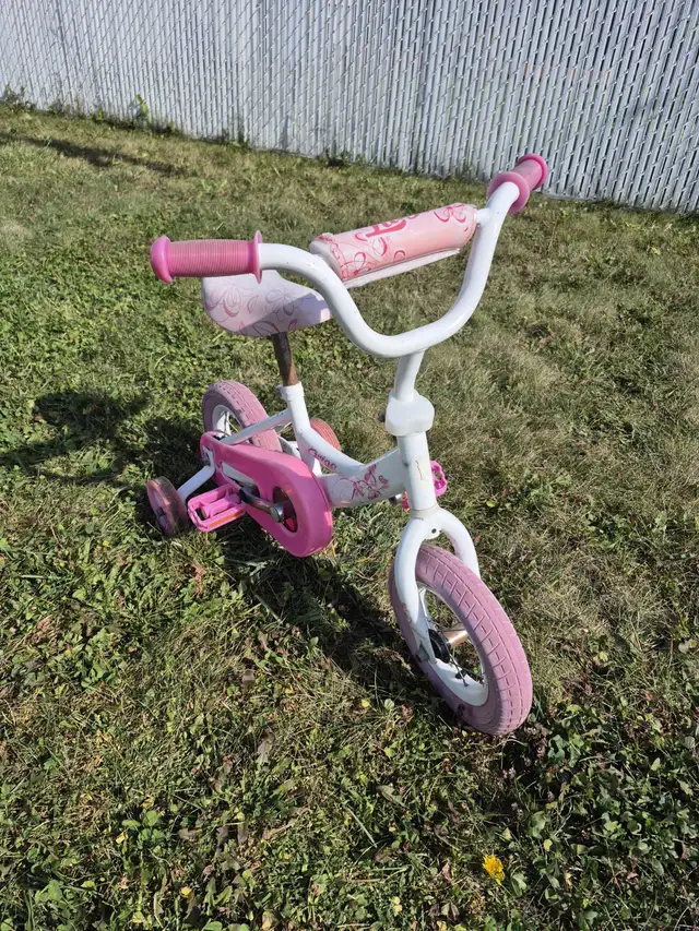 Vélo pour jeune enfant in Kids in Laval / North Shore - Image 3