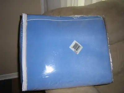 Martex Pipeline Hypo Allergenic Blankets -NEW, View more