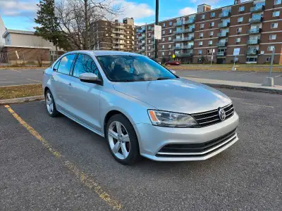The car is in very good condition, nothing to fix. Fill up and drive! Heated seats – backup camera M...