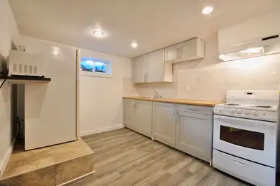 Riverside Area – Windsor, ON Close to Tecumseh Mall | WFCU Centre | Schools | Hospital | Transit | S...