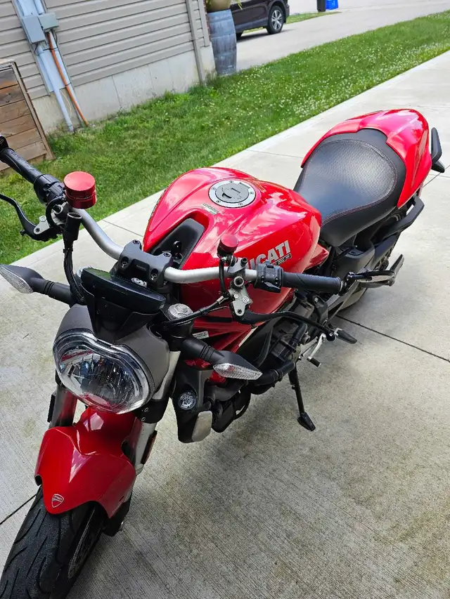 ducati monster 1200 in Sport Touring in Woodstock - Image 5