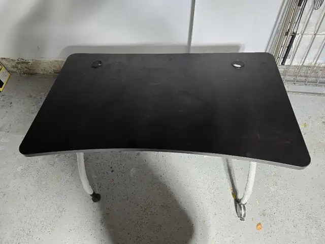 desk for sale - used in Desks in Oakville / Halton Region - Image 4